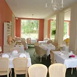 Hotel Le Tronçais Saint-Bonnet-Tronçais