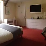 Le Tronçais Hotel 3*