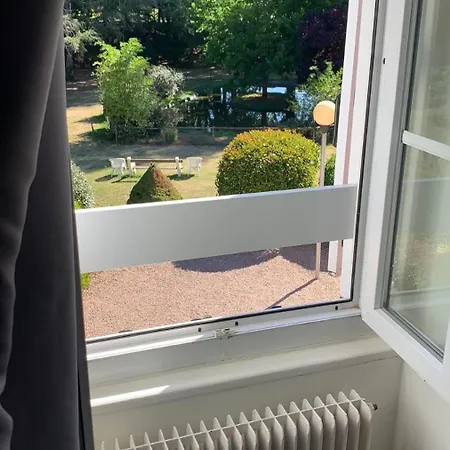 Le Tronçais Hotel 3*