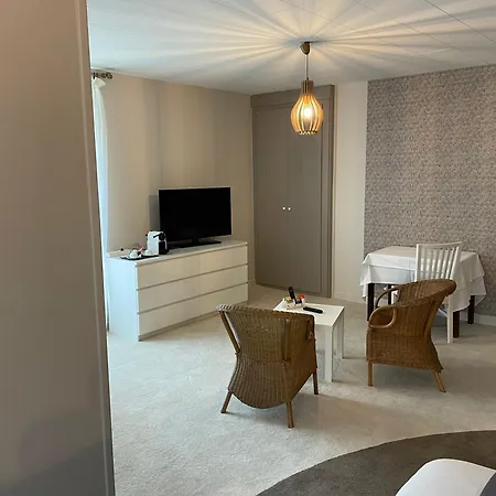 Hotel Le Troncais 3*