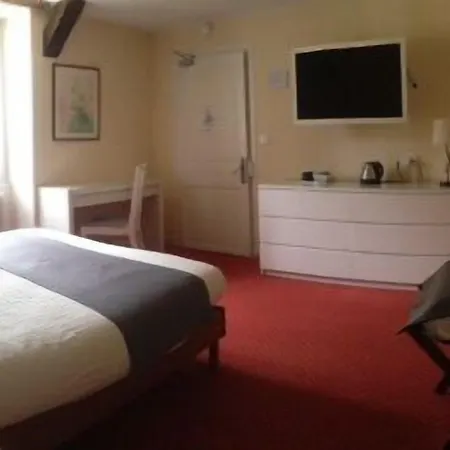 Le Troncais Otel 3*
