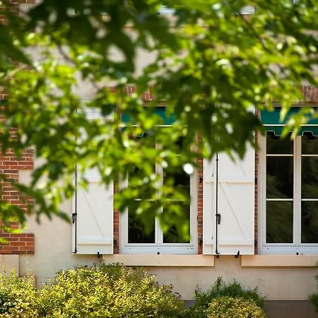 Отель Le Troncais