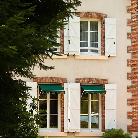 Otel Le Troncais 3*