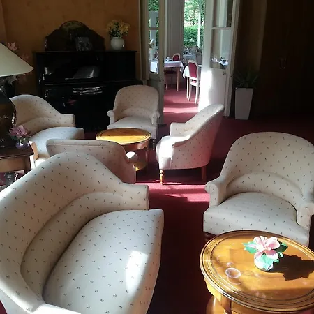 Otel Le Troncais