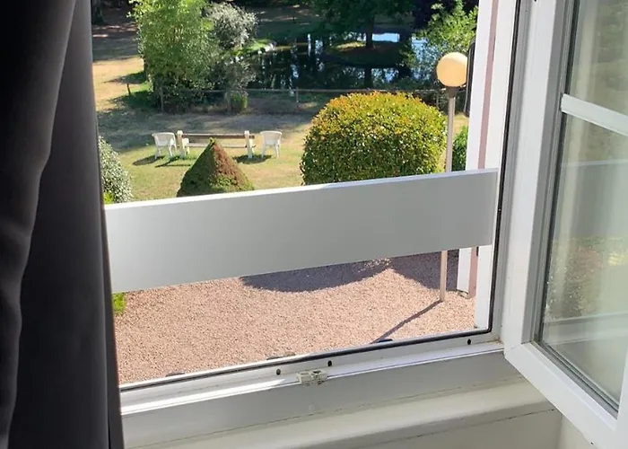 Le Troncais Hotel 3*