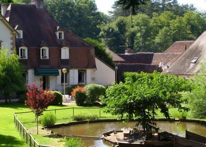 Le Tronçais Hotel Saint-Bonnet-Tronçais