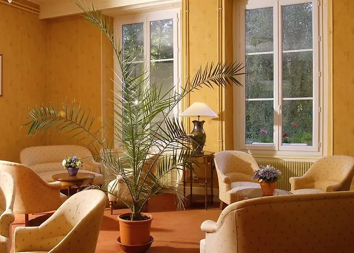 Le Troncais Hotel 3*